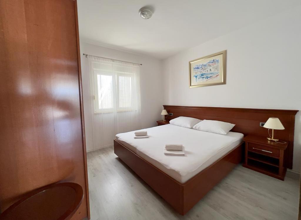 Apartments Obad ネウム エクステリア 写真