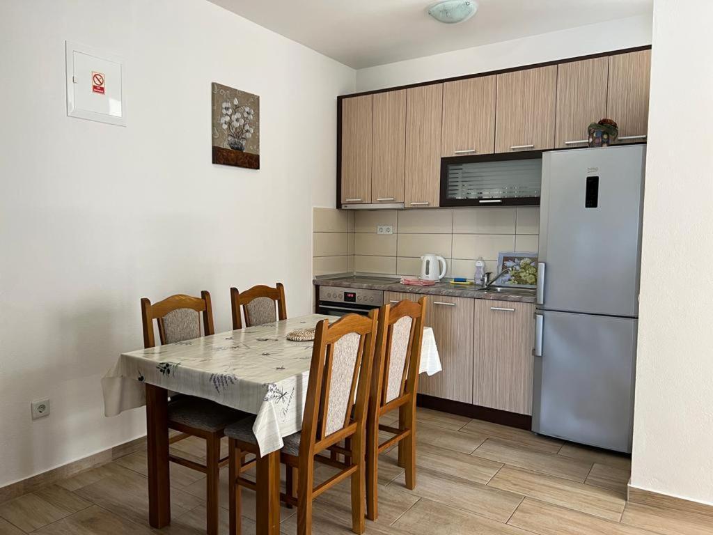 Apartments Obad ネウム エクステリア 写真